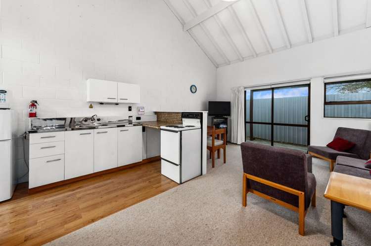 225 State Highway 1 Lake Taupo (East)_3