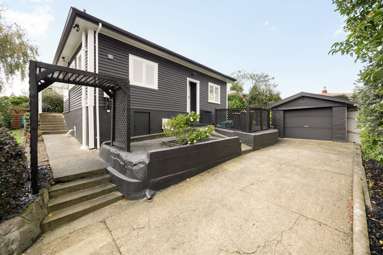 24 Sutton Crescent_2