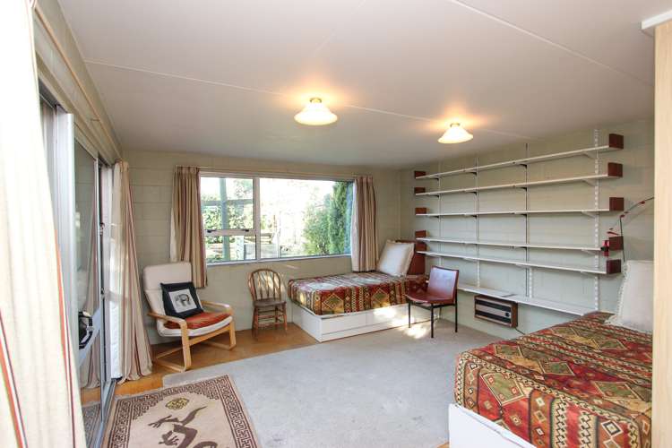 167 Queens Drive Richmond_13