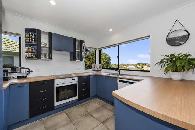 19 Church Road Pukete_3