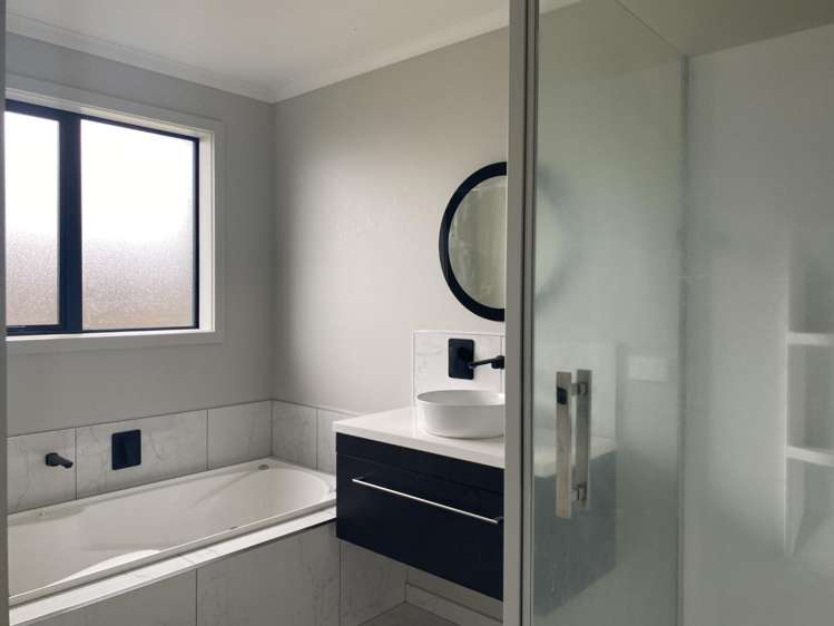 1 Pukepuke Place, Kotata Heights Morningside_12