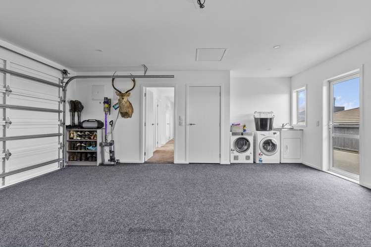 1 Mayfly Grove Nukuhau_13