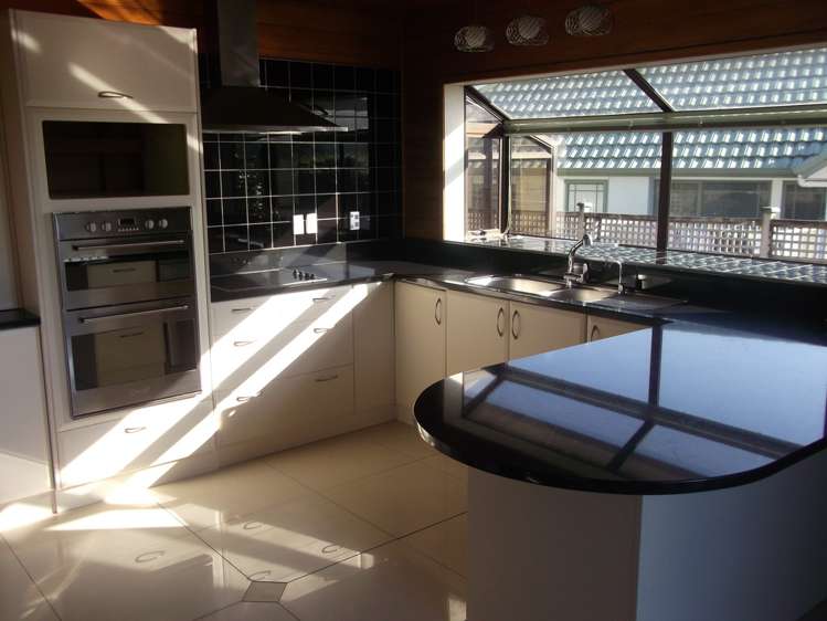 243 Hill Road The Gardens_6