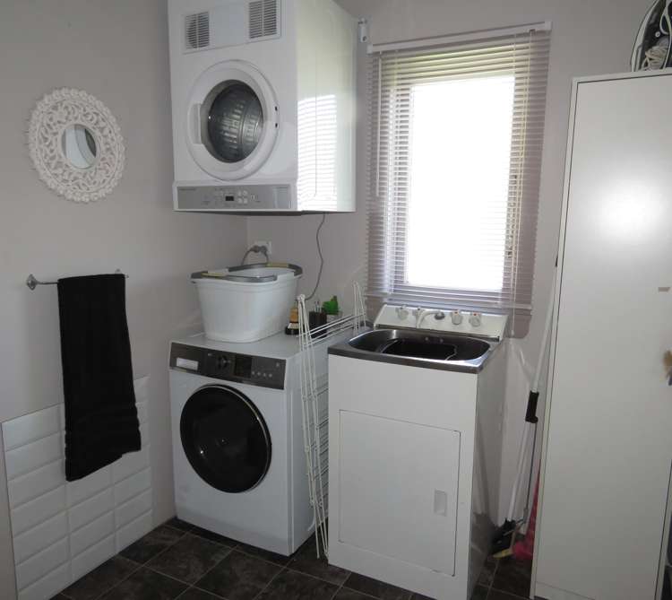 15 Grey Road Reefton_18