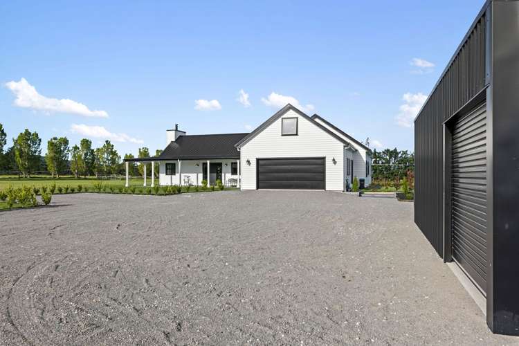 71 Davis Road Cust_30