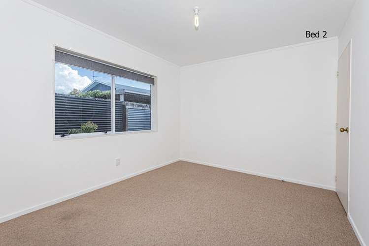 8B Lockesley Place Onerahi_6