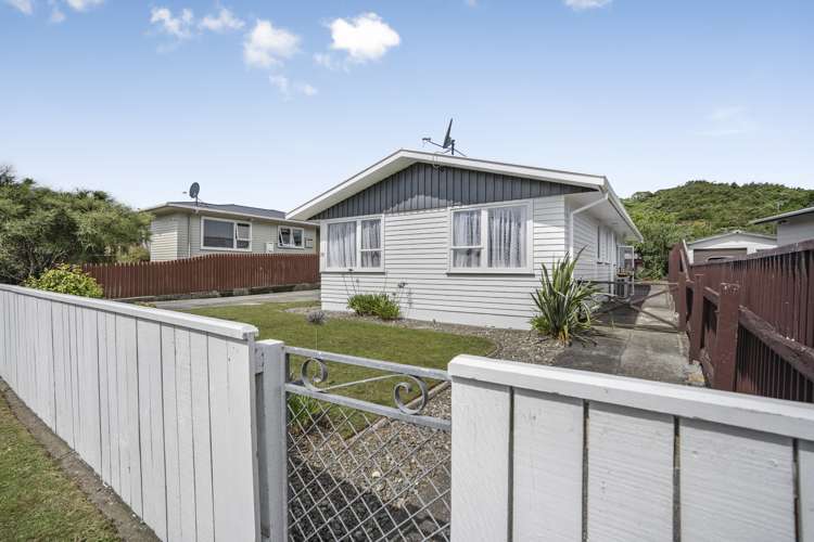 38 Momona Street Wainuiomata_19