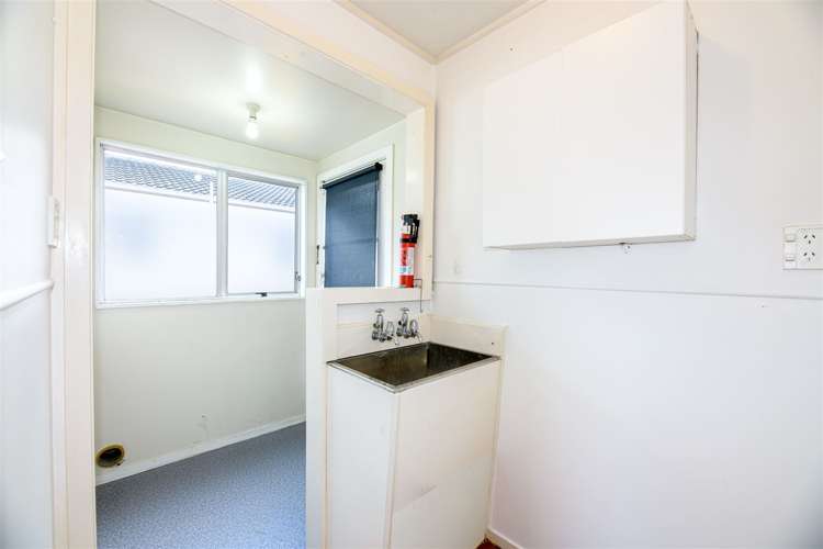 23 Finlow Drive Te Atatu South_26