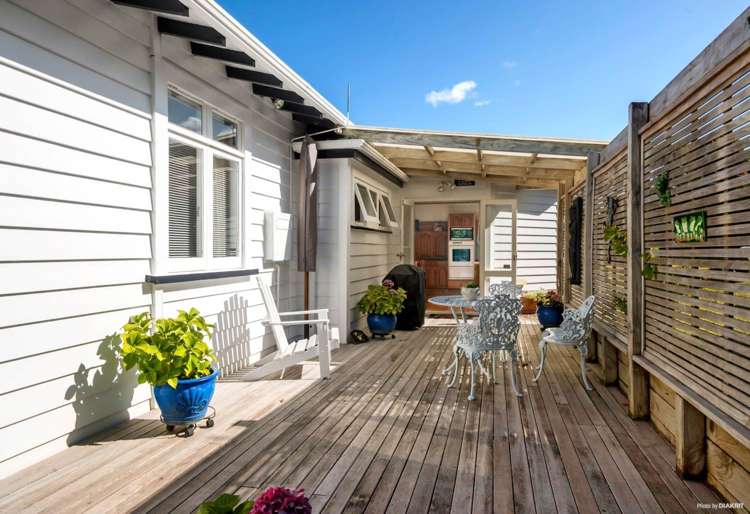 848 Beach Road Torbay_13