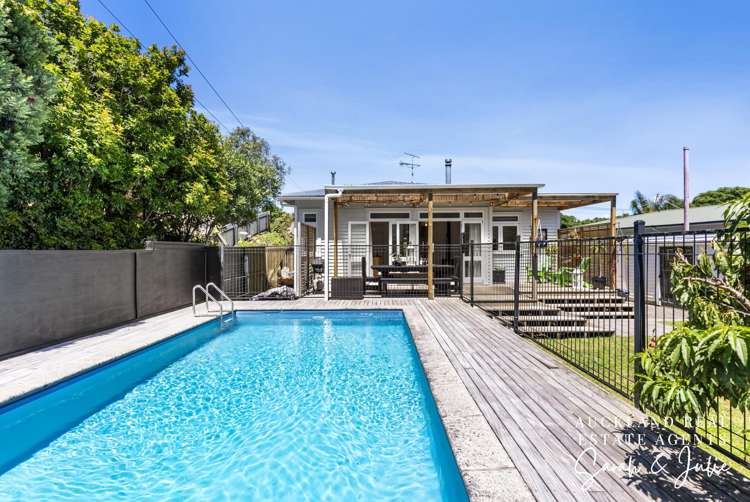 26 Brewster Avenue Morningside_15