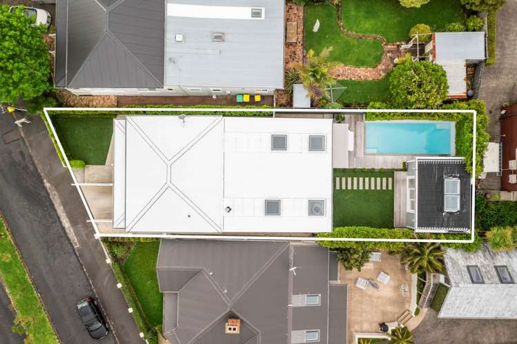 9 Shoal Bay Road Devonport_30