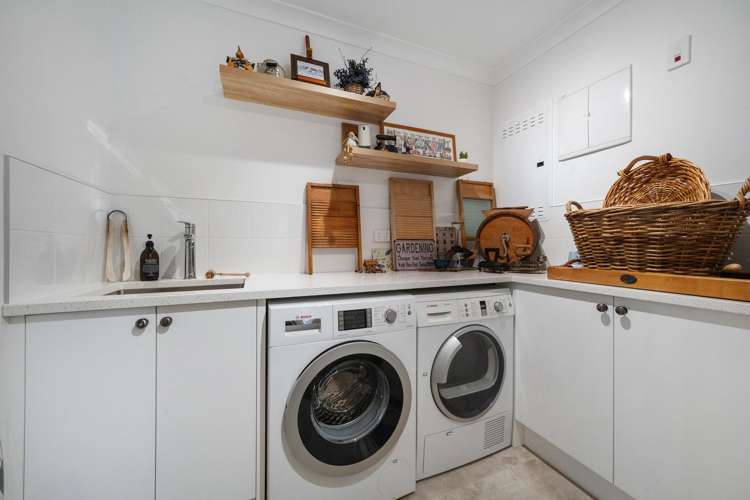 1228 State Highway 16 Waimauku_16