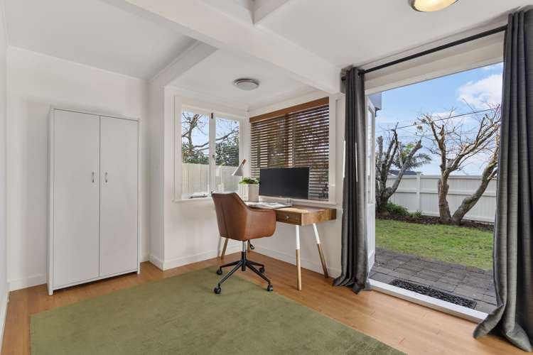 1 Toroa Terrace Mount Albert_14