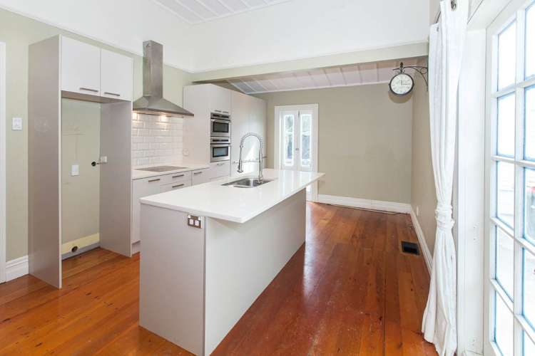 12 Mount Smart Road Royal Oak_5