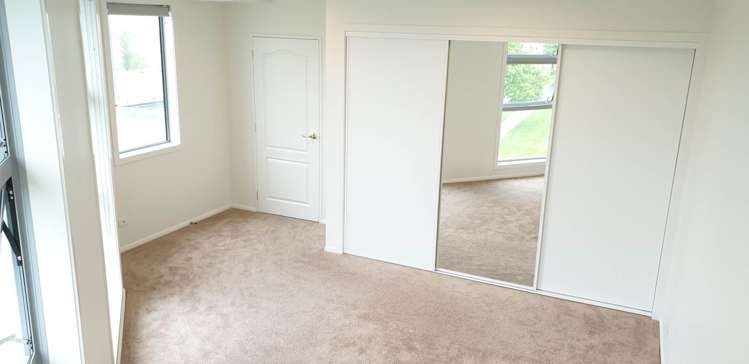 8/63 Kestev Drive Flat Bush_5