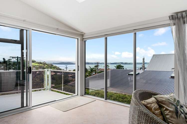 8 Alexander Road Algies Bay_10