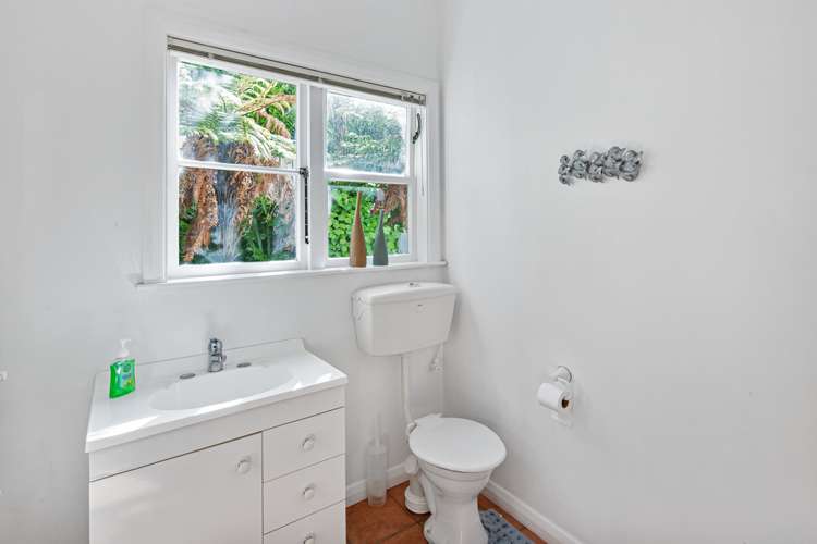 56 Kinghorne Street Strathmore Park_16