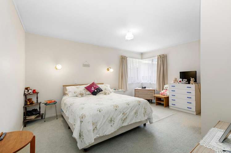 2/350 Stokes Valley Road Stokes Valley_9