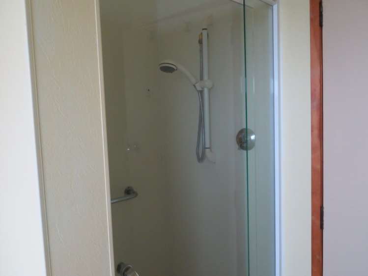 1 Henton Street Te Aroha_18