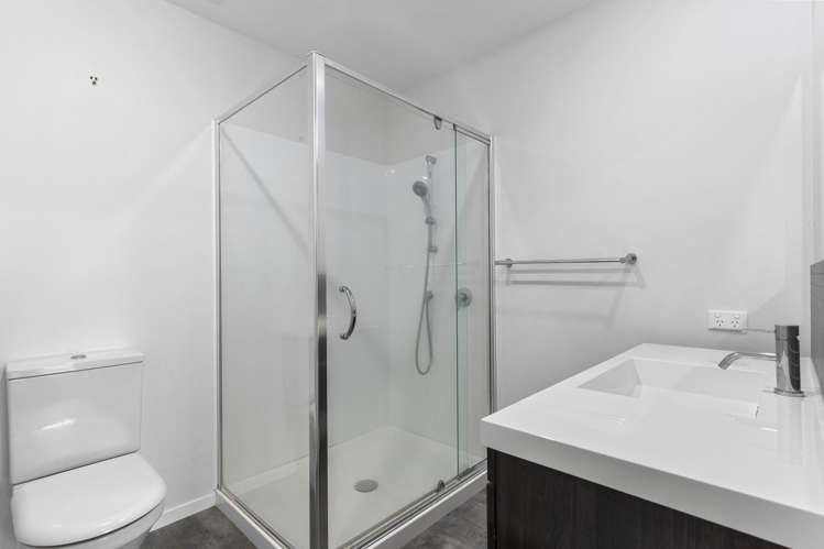 105/19 Bute Road Browns Bay_13