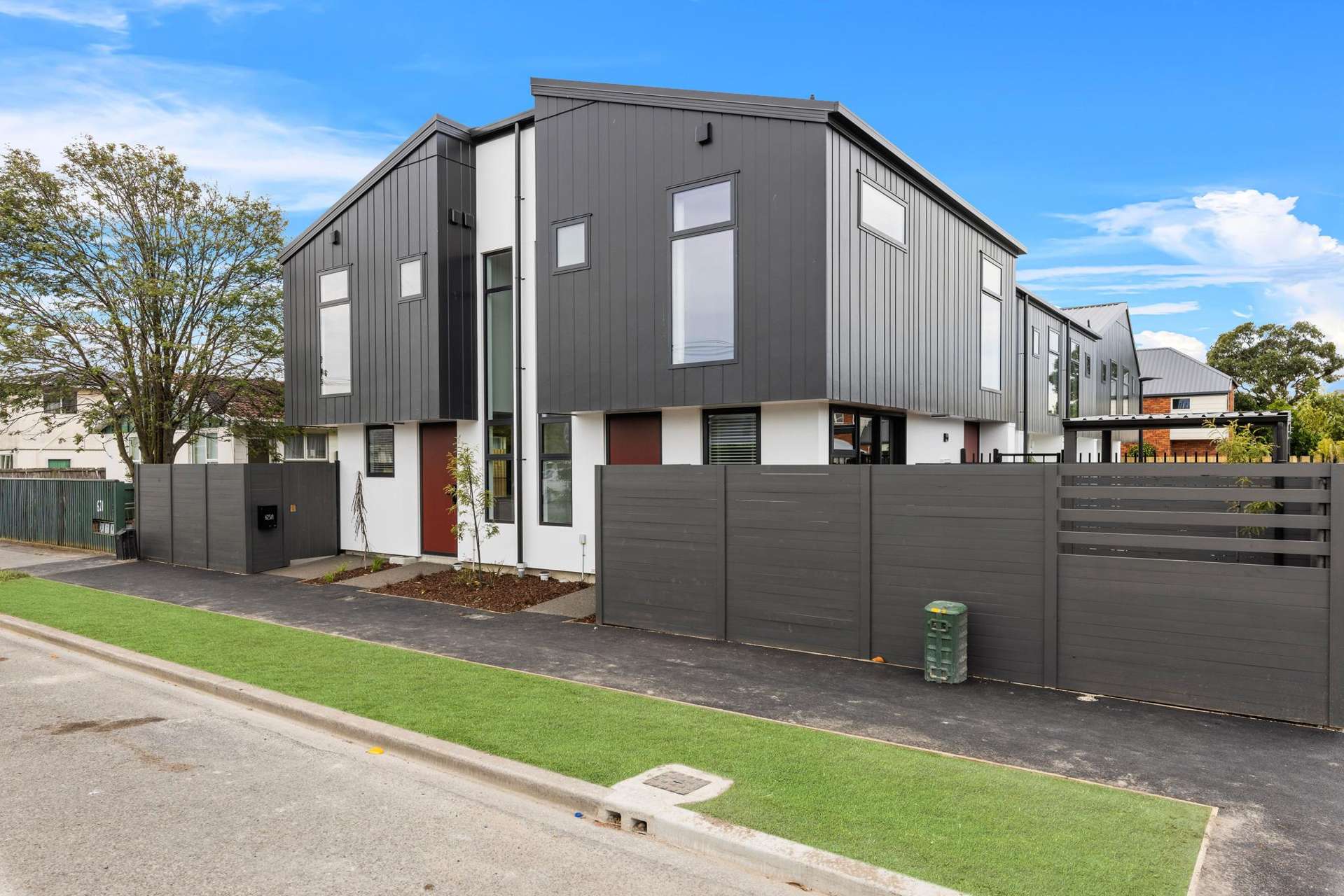 2/623 Cashel Street Linwood_0