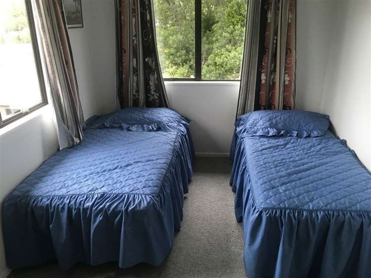 17 Waiau Street Manapouri_10