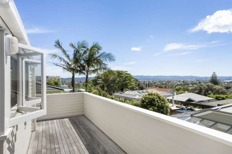 13b Summit Drive Mount Albert_7