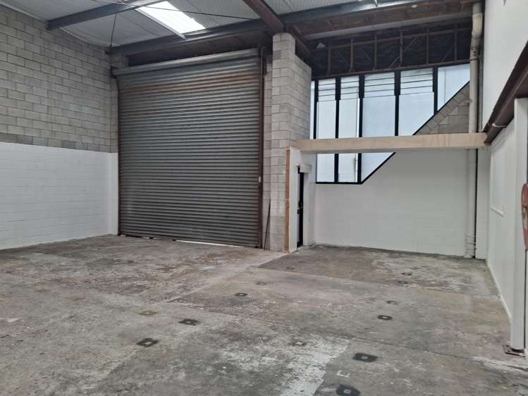 B/9 Anvil Road Silverdale_2