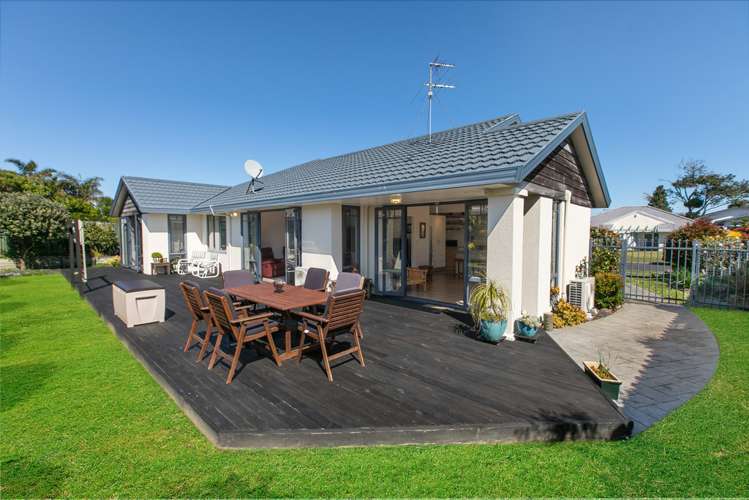 6 Stewart Gibson Place Manurewa_14