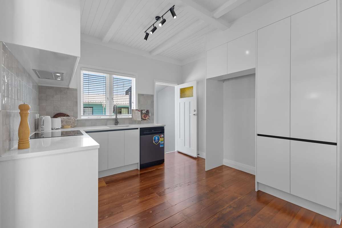 1/9 Kenderdine Road_4