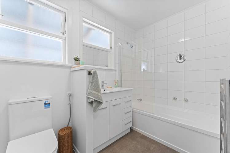 21 Mcquarrie Avenue Wattle Downs_8