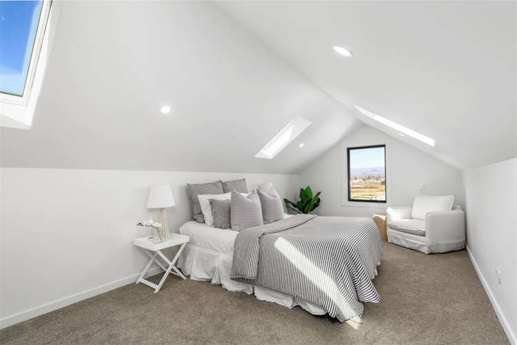 23 Magnum Drive Cromwell_15