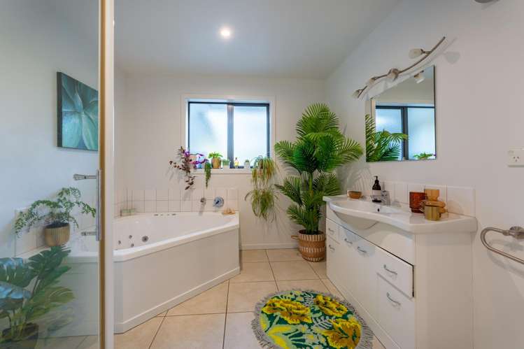 210 Spur Road Hadlow_13