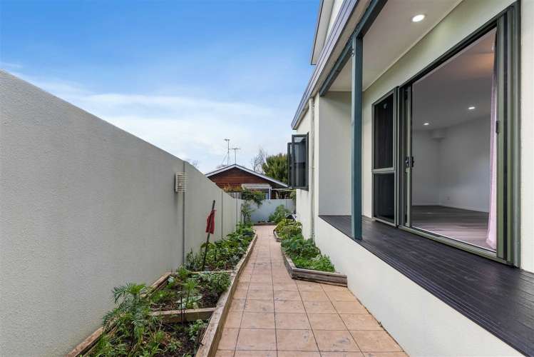 1/11 Bronzewing Terrace Unsworth Heights_16