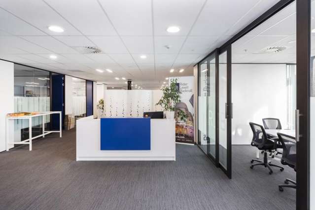 First Floor, 254  Montreal Street City Centre_3