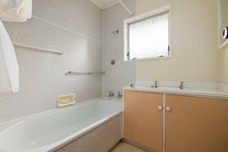 5a Highfield Crescent Brookfield_8