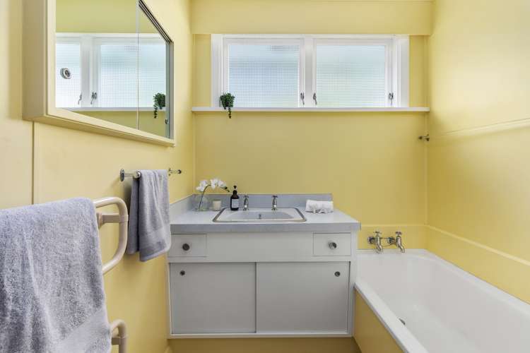 96 Helston Road Paparangi_8