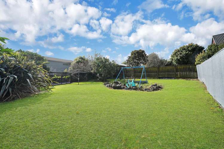 26 Ray Small Drive Papakura_23