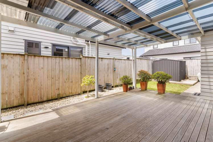 19 Quattro Avenue Flat Bush_20