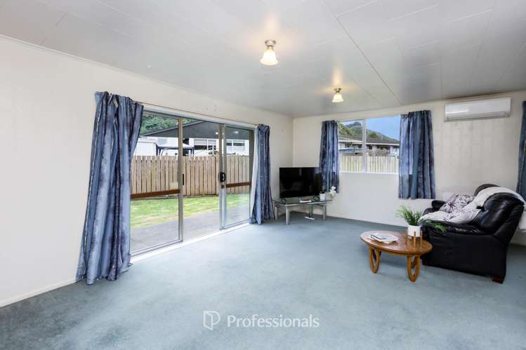 35 Larchmont Grove Totara Park_5