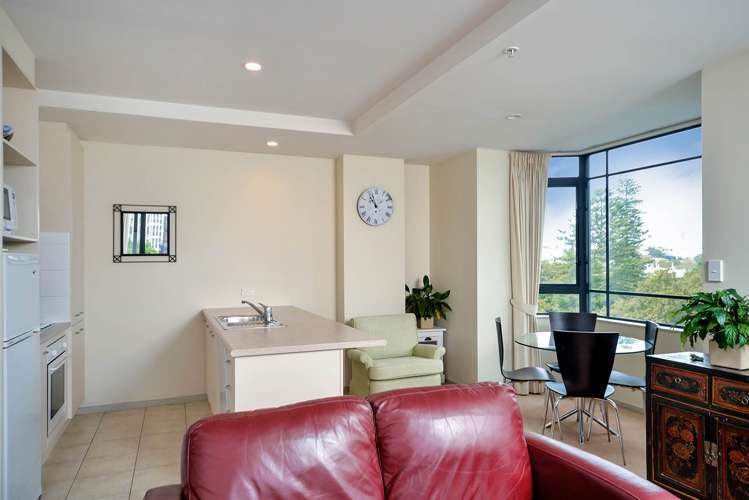 6a/14 Waterloo Quadrant Auckland Central_11