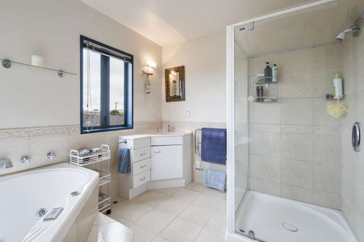 55 Royal Oak Drive Kelvin Grove_12