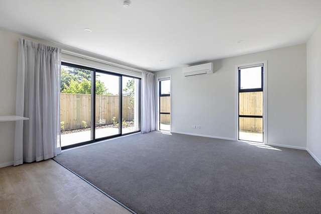 46 Wainuiomata Road Wainuiomata_4