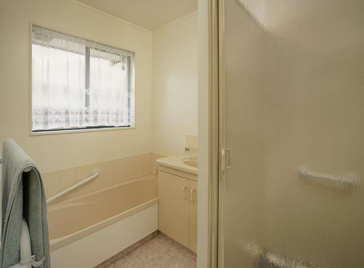 36 Willow Avenue Stoke_14