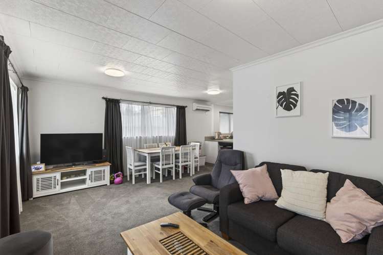 1/6 Hoyle Place_5