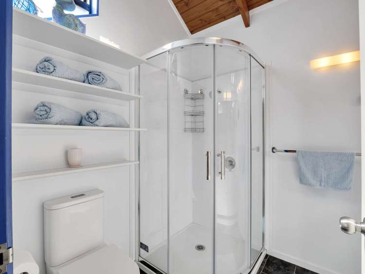 11 North Way Titirangi_20