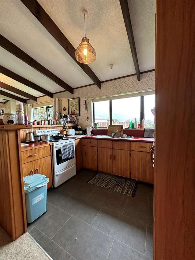 4 Cynthia Crescent Te Aroha_2