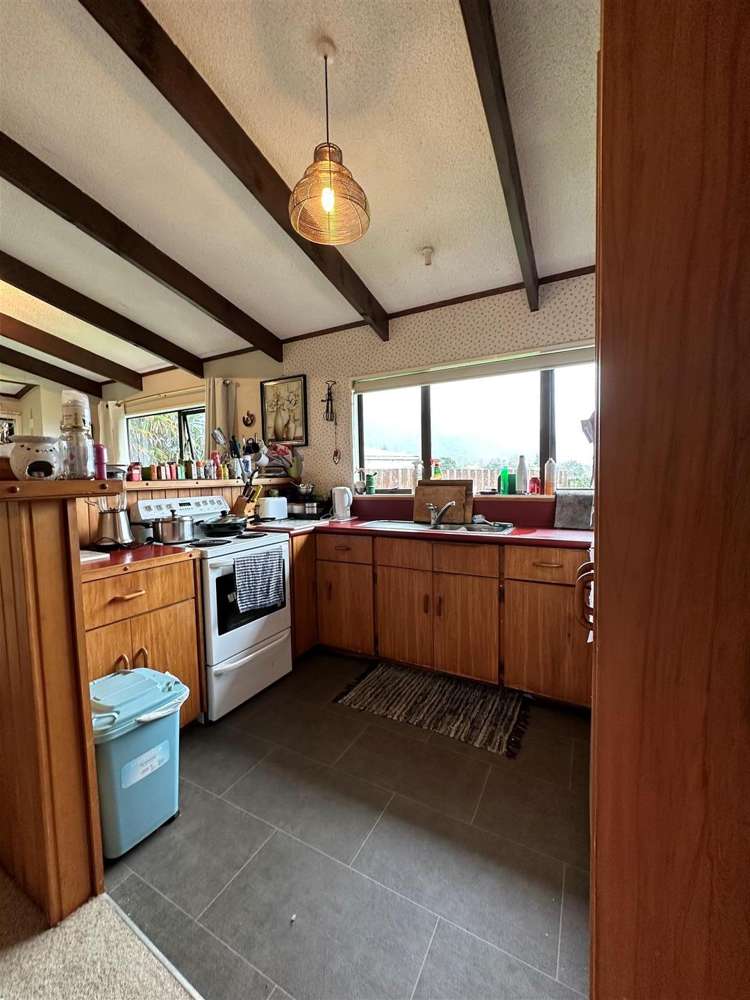 4 Cynthia Crescent Te Aroha_2