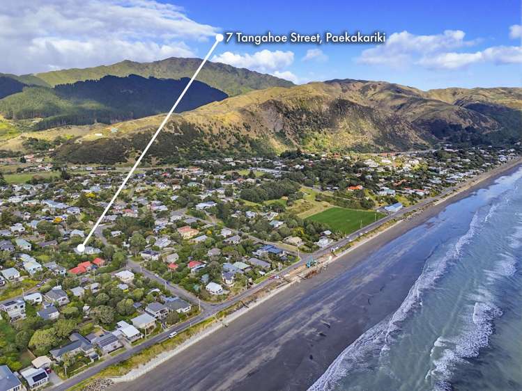 7 Tangahoe Street Paekakariki_59