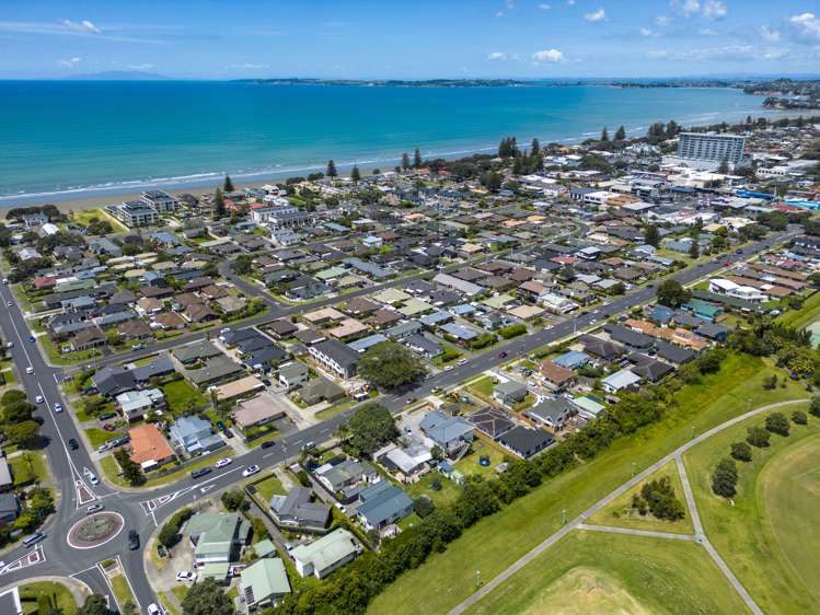 246a Centreway Road Orewa_34